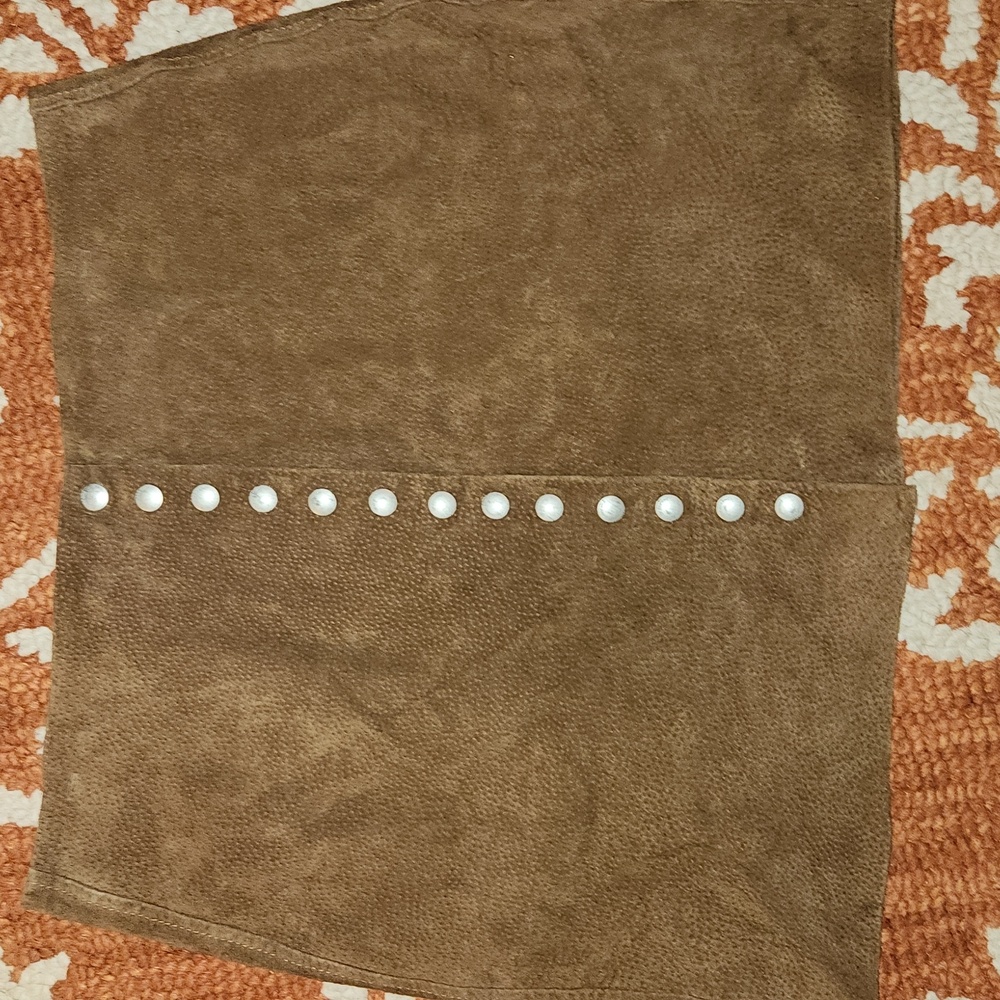 Nwt- blank nyc suede brown mini skirt size 29.